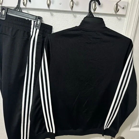 Adidas Women’s Size Large Black/White Striped Jacket and Pants Set. Brand New - Picture 9 of 11